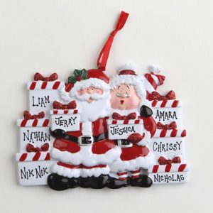 Santa & Mrs Claus Bringing 8 Gifts