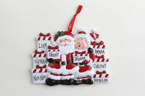 Santa & Mrs Claus Bringing 8 Gifts