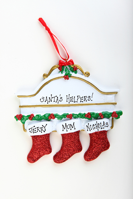 WHITE MANTEL WITH GLITTER STOCKINGS - FAMILY OF 3